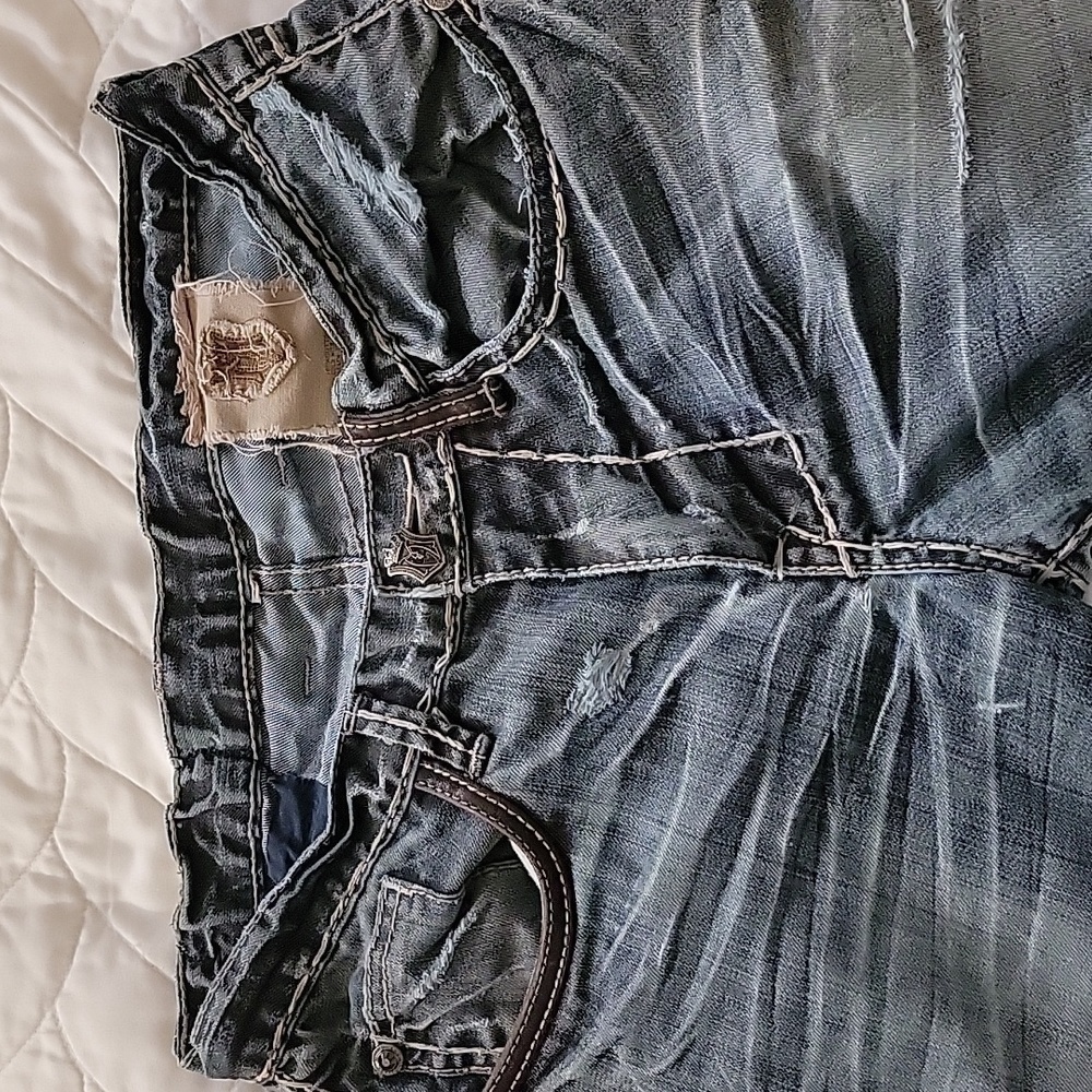 Monarchy Jeans - Picture 3 of 16